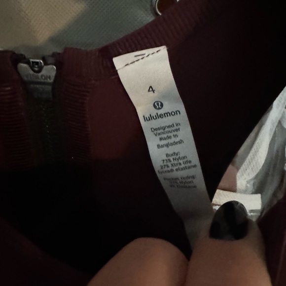 Lululemon “Here to There” Dress Size 4 Bordeaux Drama - Picture 4 of 5